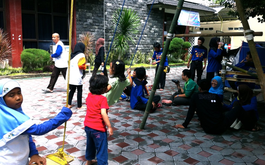 Family Gathering Family Gathering Milad 51 Tahun UAD